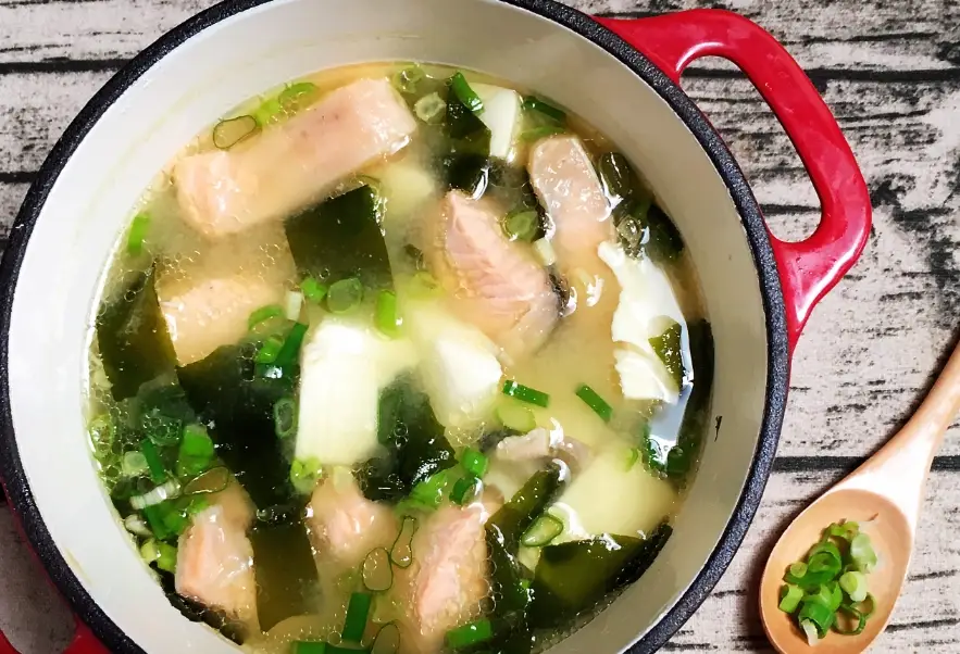 鮭魚豆腐湯 食譜