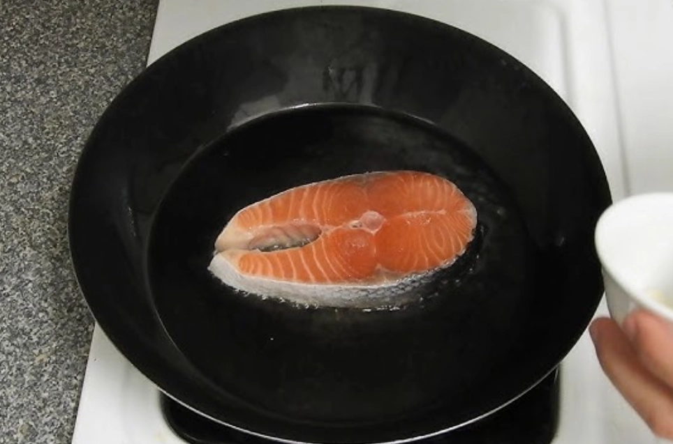 鮭魚片煎法