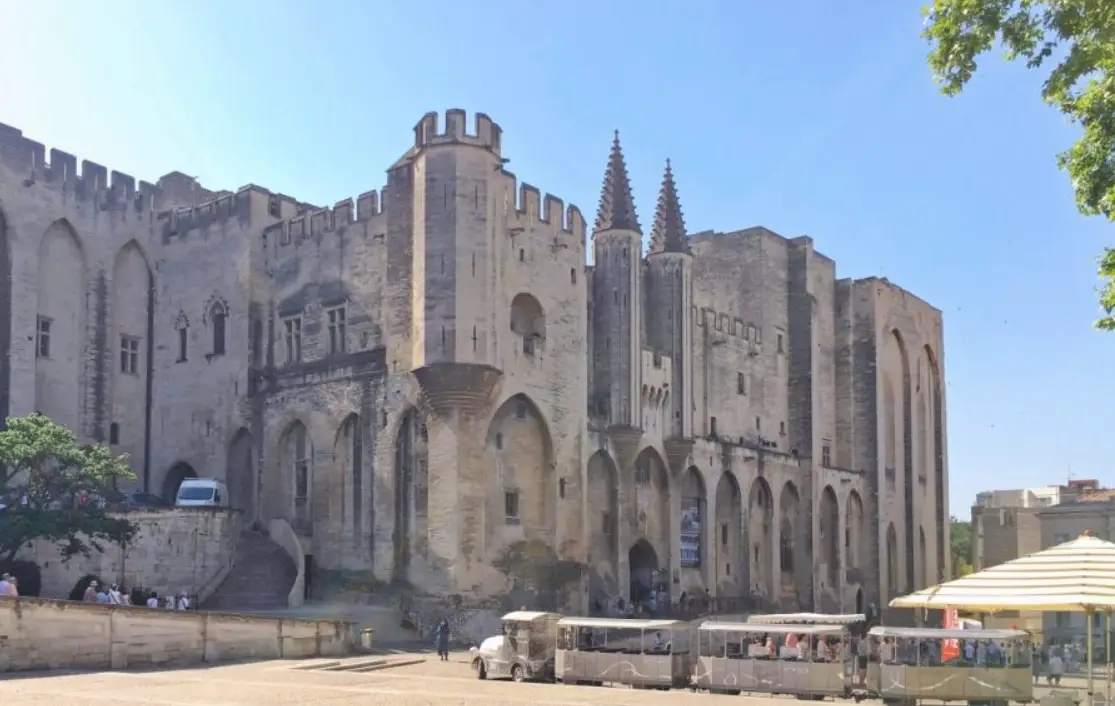 亞維儂莊園旅遊