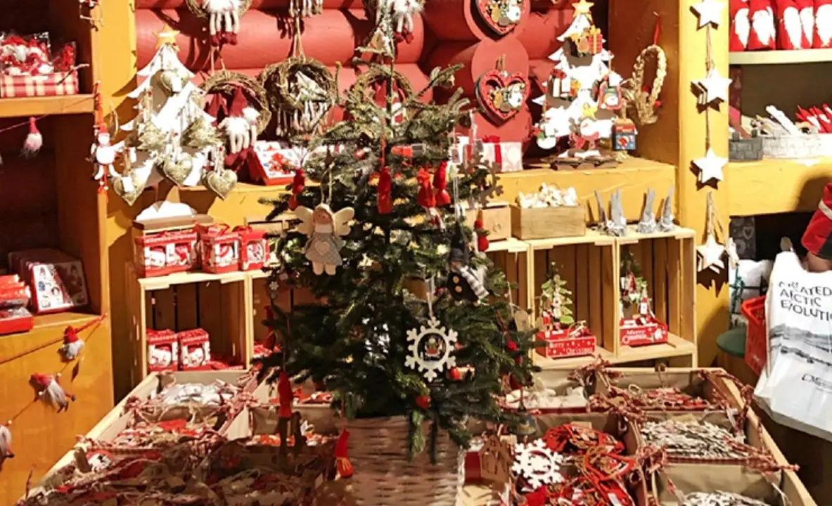 羅瓦涅米紀念品