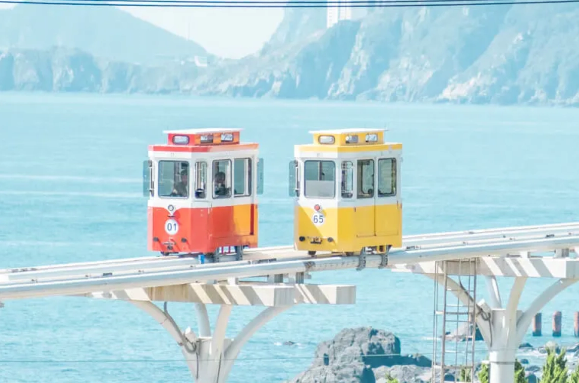 海雲臺膠囊列車