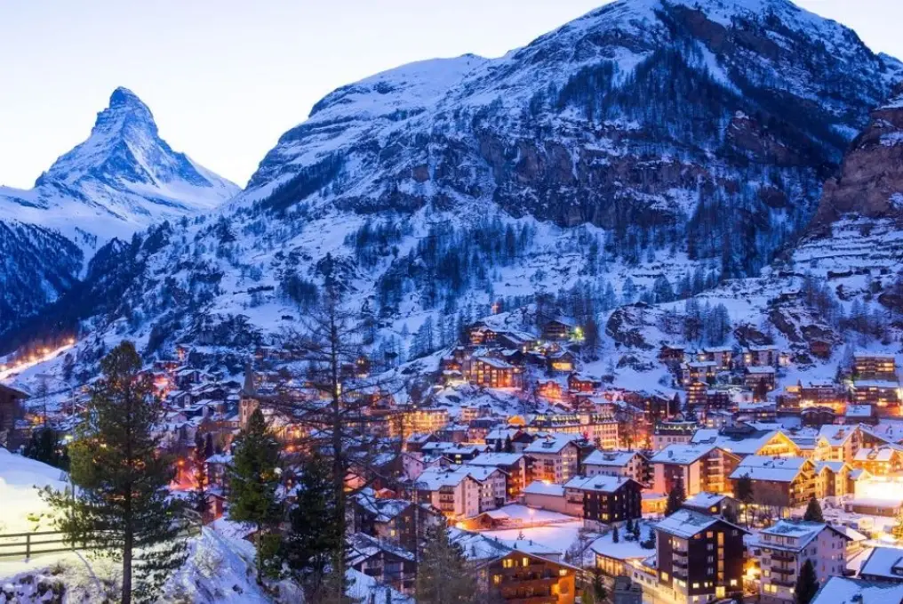 瑞士阿爾卑斯山旅遊