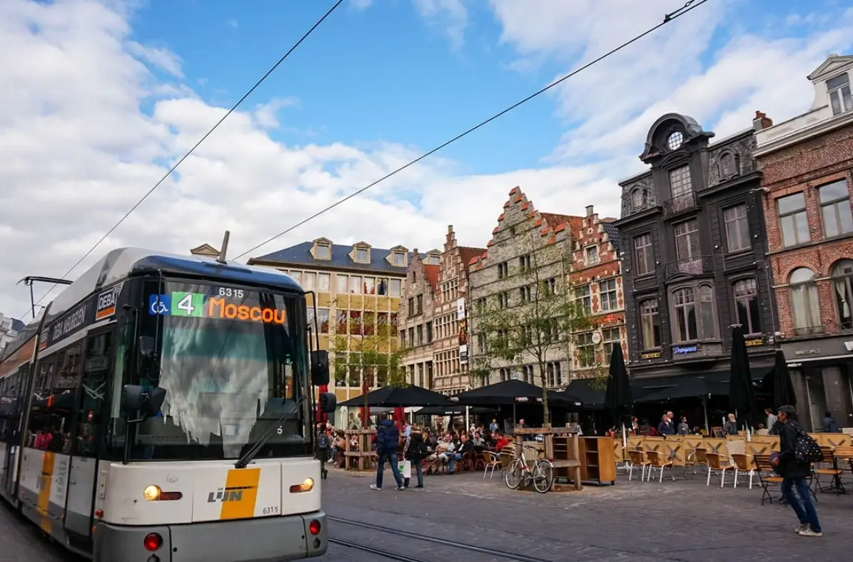 布魯塞爾根特火車 布魯塞爾根特火車