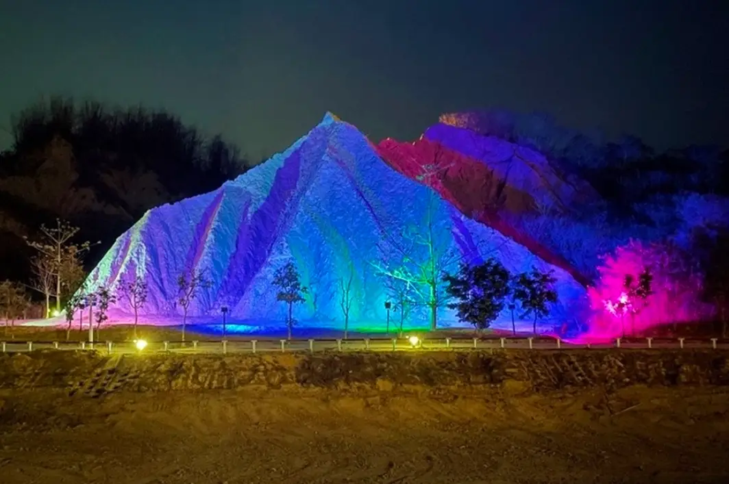 月世界燈光秀時間