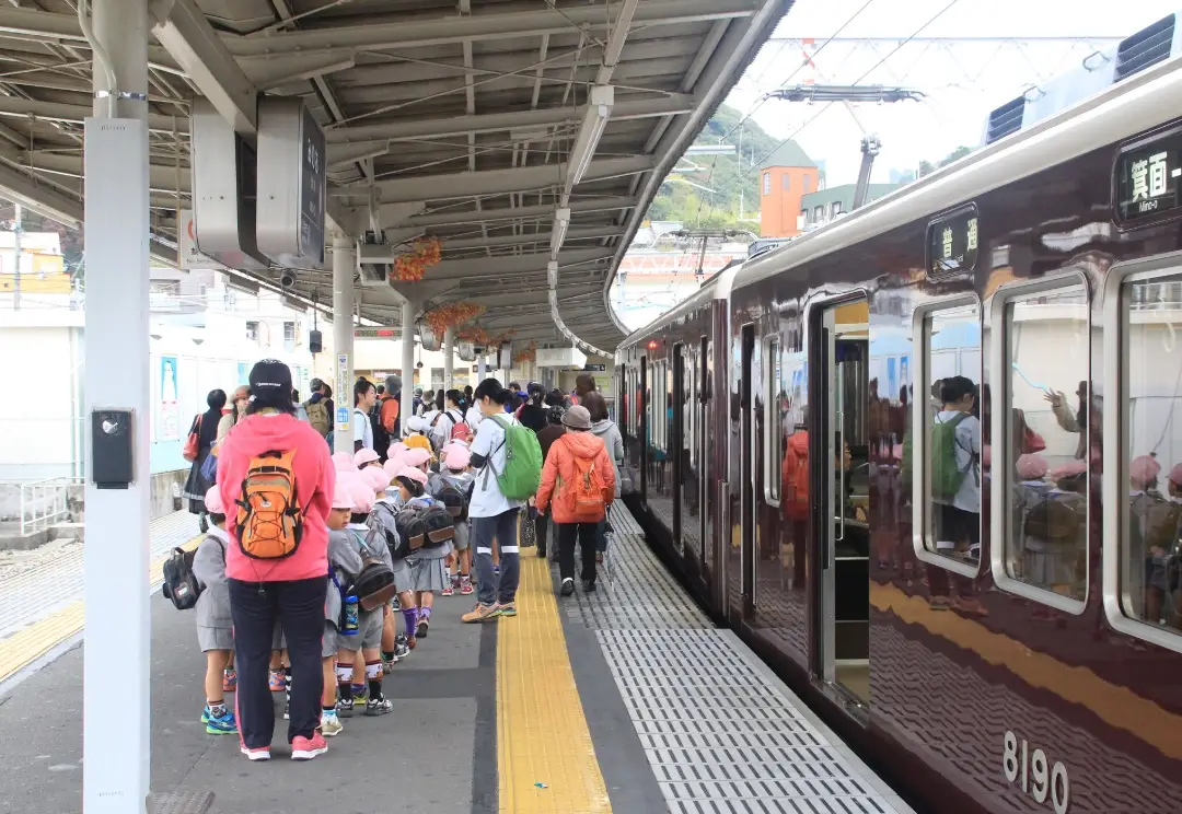 箕面瀑布 怎麼去 箕面瀑布 怎麼去