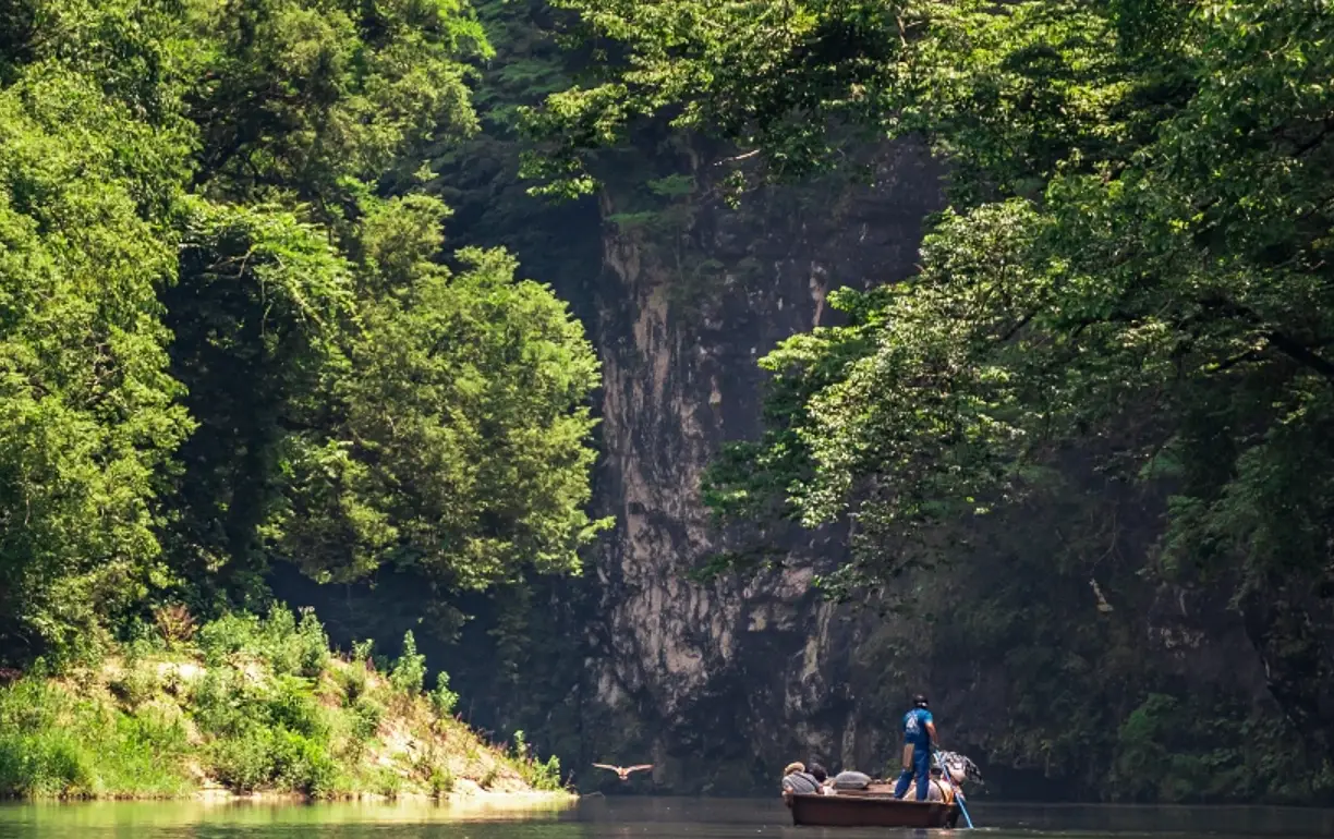 猊鼻溪遊船 猊鼻溪遊船