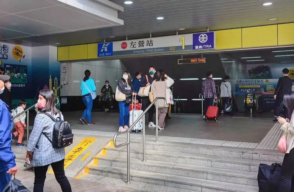 左營新光三越 左營新光三越