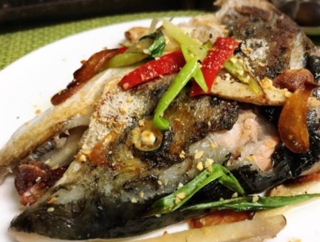 鮭魚頭料理