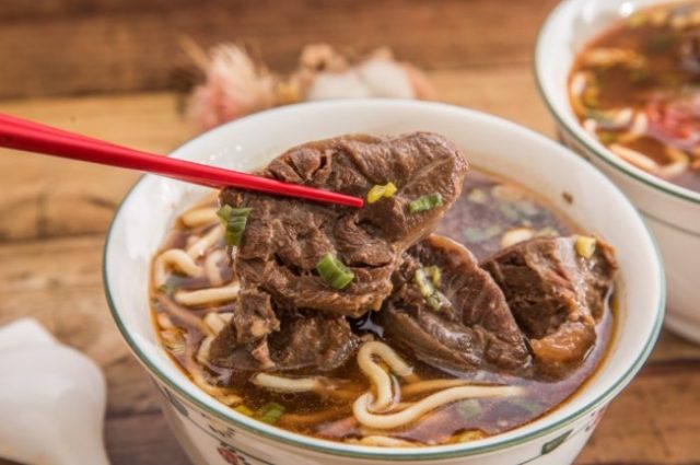 桃園牛肉麵