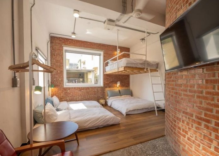 駁二藝術特區民宿