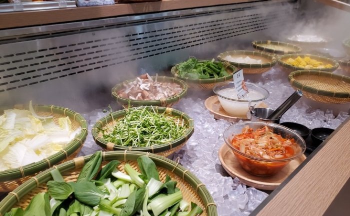 高雄大遠百自助餐