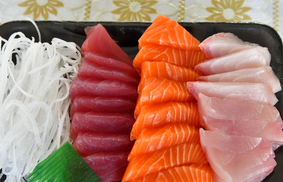 楠梓生魚片餐廳