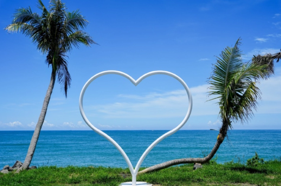 彌陀愛琴海景點