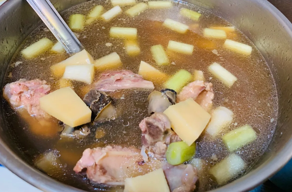 螺肉排骨湯做法