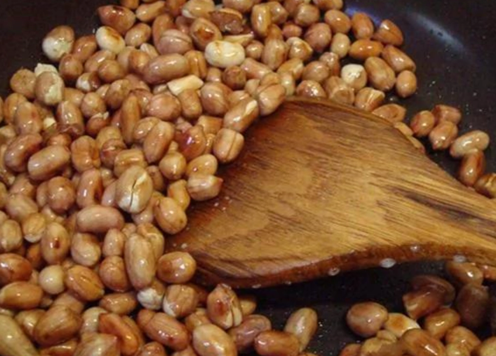 炒花生米技巧 炒花生米技巧