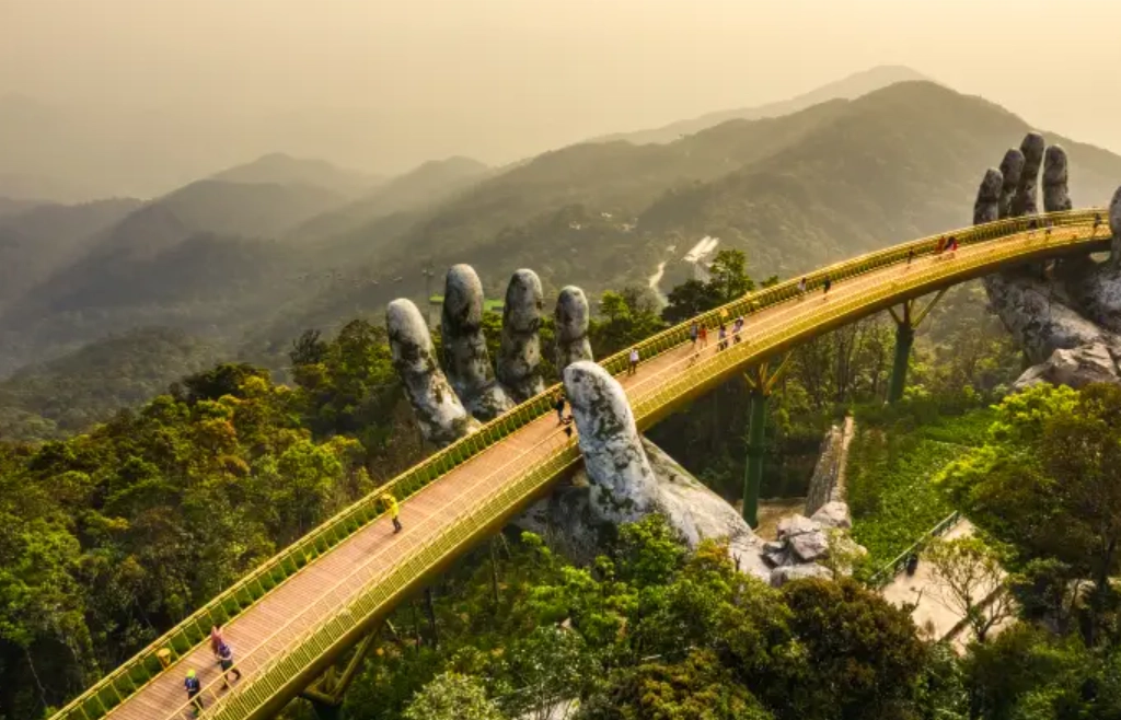 峴港黃金橋 峴港黃金橋