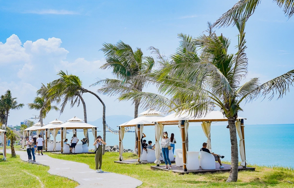 彌陀愛琴海附近景點