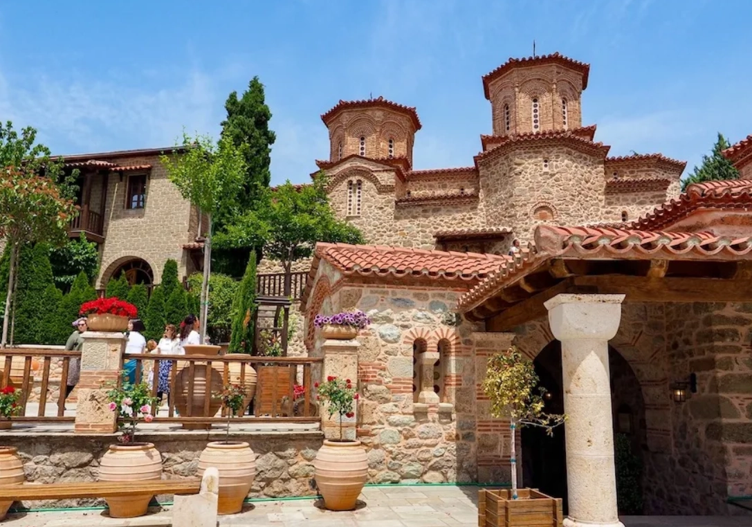 希臘天空之城交通